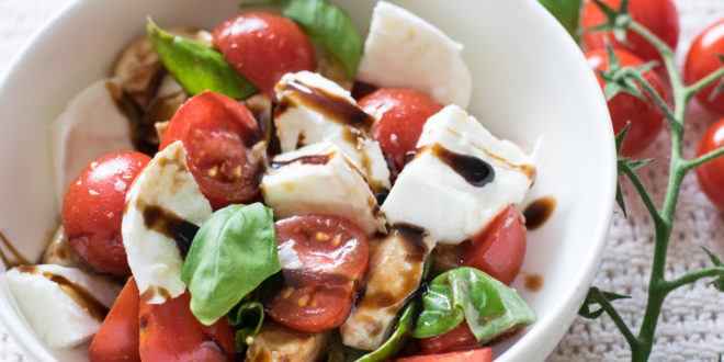 Vermischen und servieren