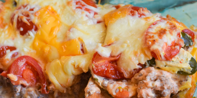 Low Carb Big Mac Salat servieren