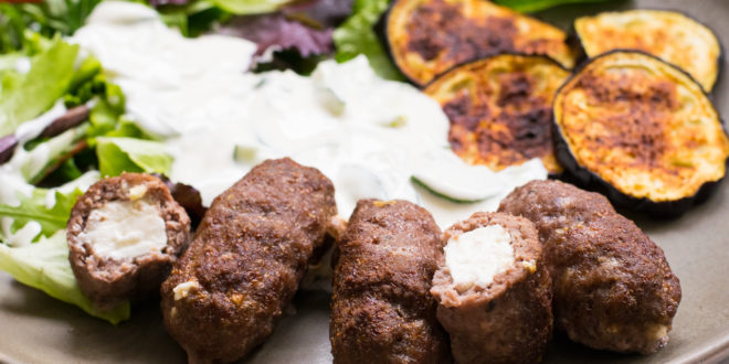 Low Carb Bifteki Teller