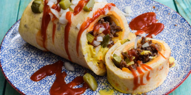 Low Carb Cheeseburger Rolle