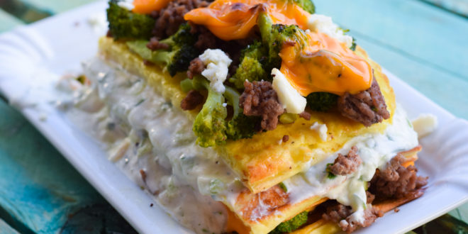 Low Carb Tzatziki-Brokkoli-Schichtkuchen