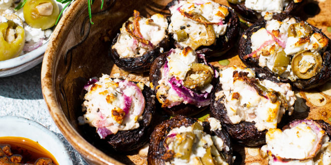 Gefüllte Low Carb Champignons griechische Art