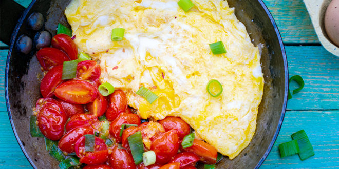 Schnelles Low Carb Tomaten Omelett